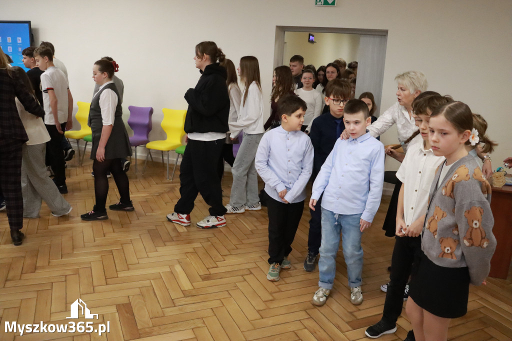 Fotorelacja: Uroczyste otwarcie windy oraz świetlicy szkolnej w SP3 Myszków