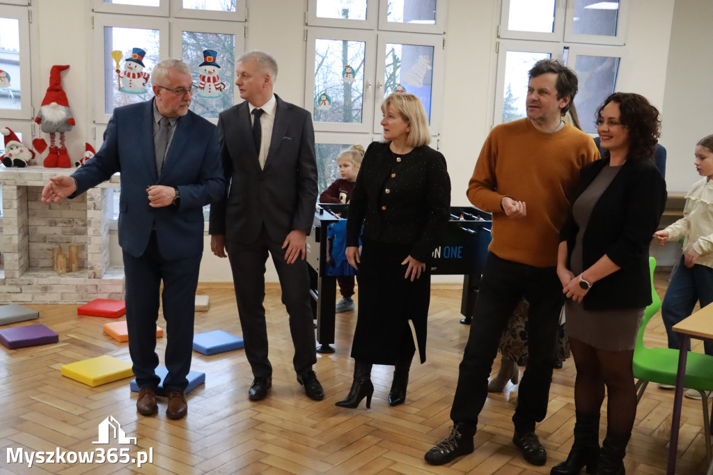 Fotorelacja: Uroczyste otwarcie windy oraz świetlicy szkolnej w SP3 Myszków