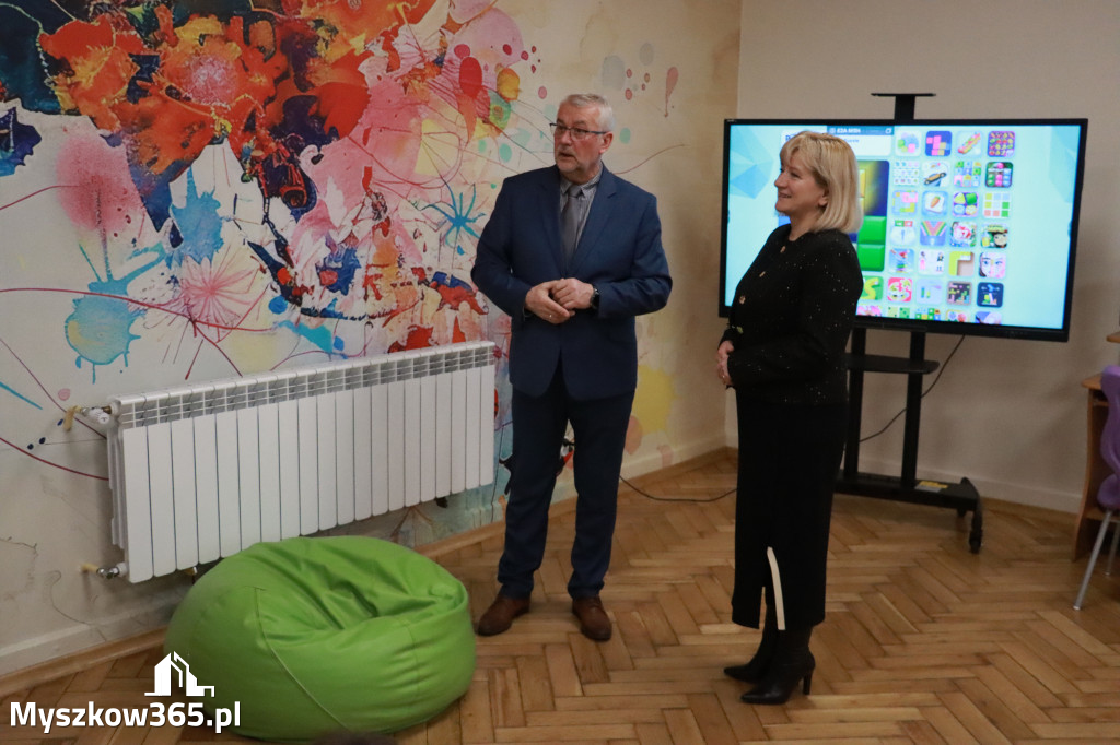 Fotorelacja: Uroczyste otwarcie windy oraz świetlicy szkolnej w SP3 Myszków