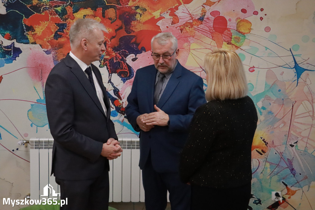 Fotorelacja: Uroczyste otwarcie windy oraz świetlicy szkolnej w SP3 Myszków