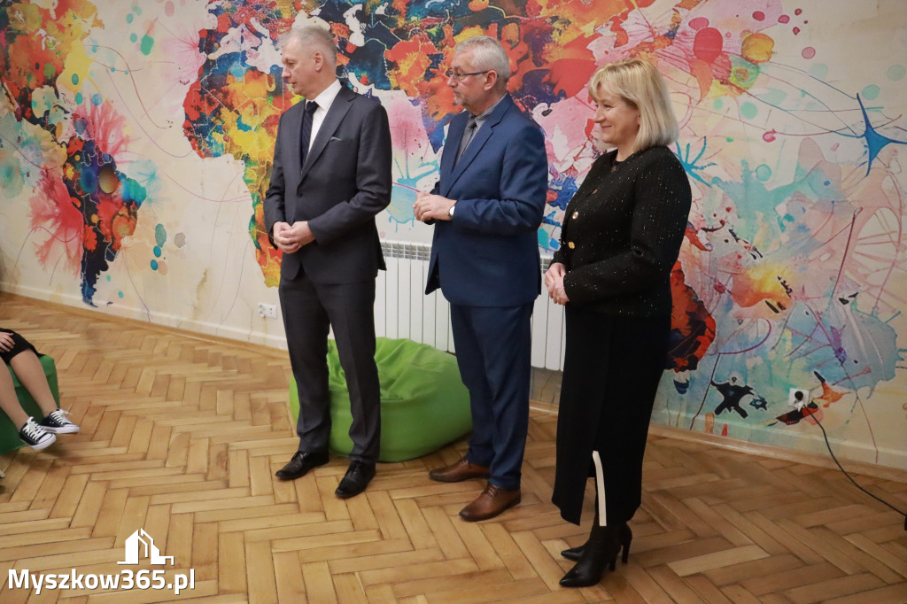 Fotorelacja: Uroczyste otwarcie windy oraz świetlicy szkolnej w SP3 Myszków