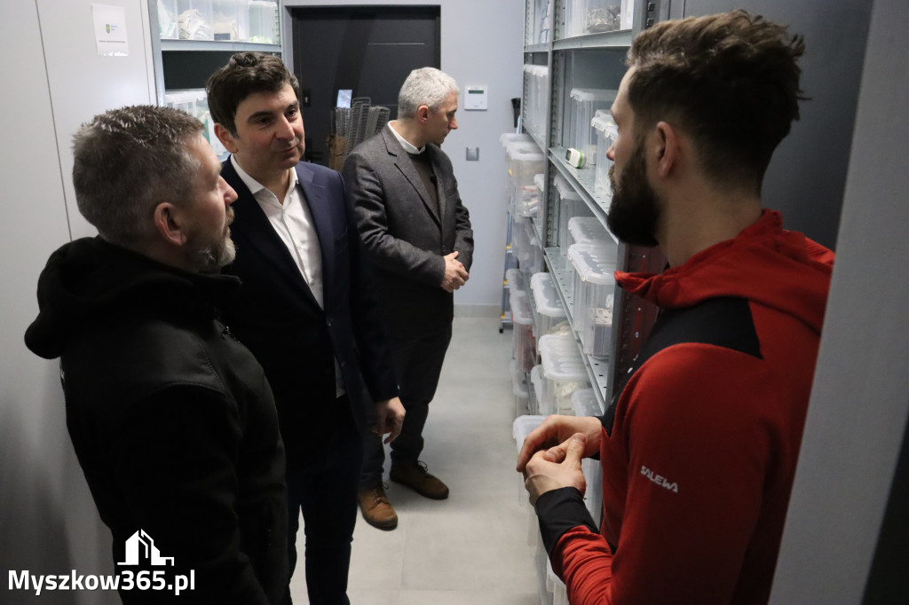 Fotorelacja: Przekazanie sprzętu dla Grupy Jurajskiej GOPR w Podlesicach gmina Kroczyce