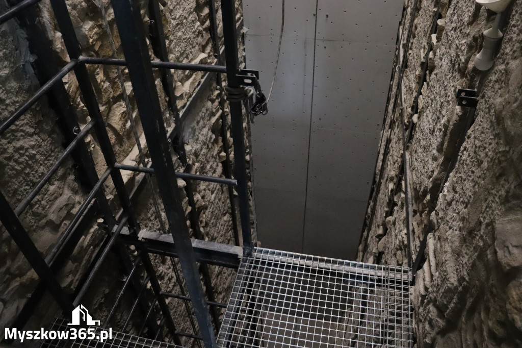 Fotorelacja: Przekazanie sprzętu dla Grupy Jurajskiej GOPR w Podlesicach gmina Kroczyce