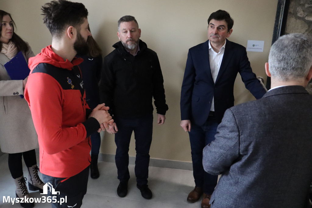 Fotorelacja: Przekazanie sprzętu dla Grupy Jurajskiej GOPR w Podlesicach gmina Kroczyce