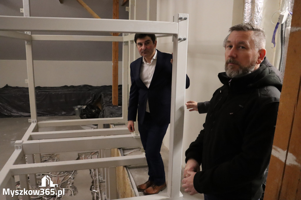 Fotorelacja: Przekazanie sprzętu dla Grupy Jurajskiej GOPR w Podlesicach gmina Kroczyce