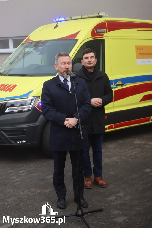 Fotorelacja: Briefing prasowy - zakup trzech ambulansów dla SPZOZ w Myszkowie