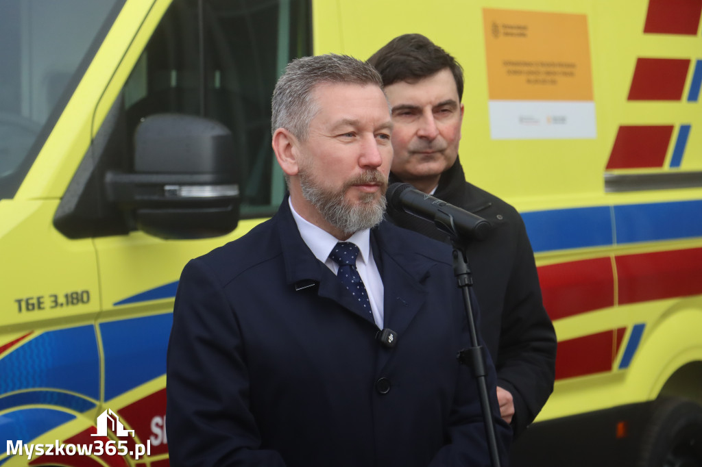 Fotorelacja: Briefing prasowy - zakup trzech ambulansów dla SPZOZ w Myszkowie