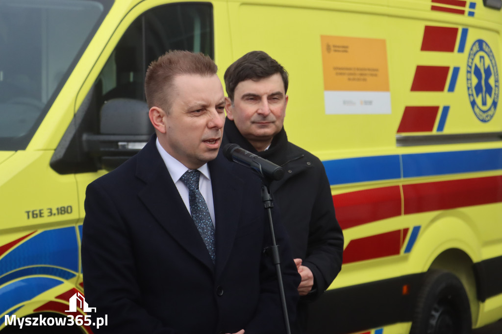 Fotorelacja: Briefing prasowy - zakup trzech ambulansów dla SPZOZ w Myszkowie