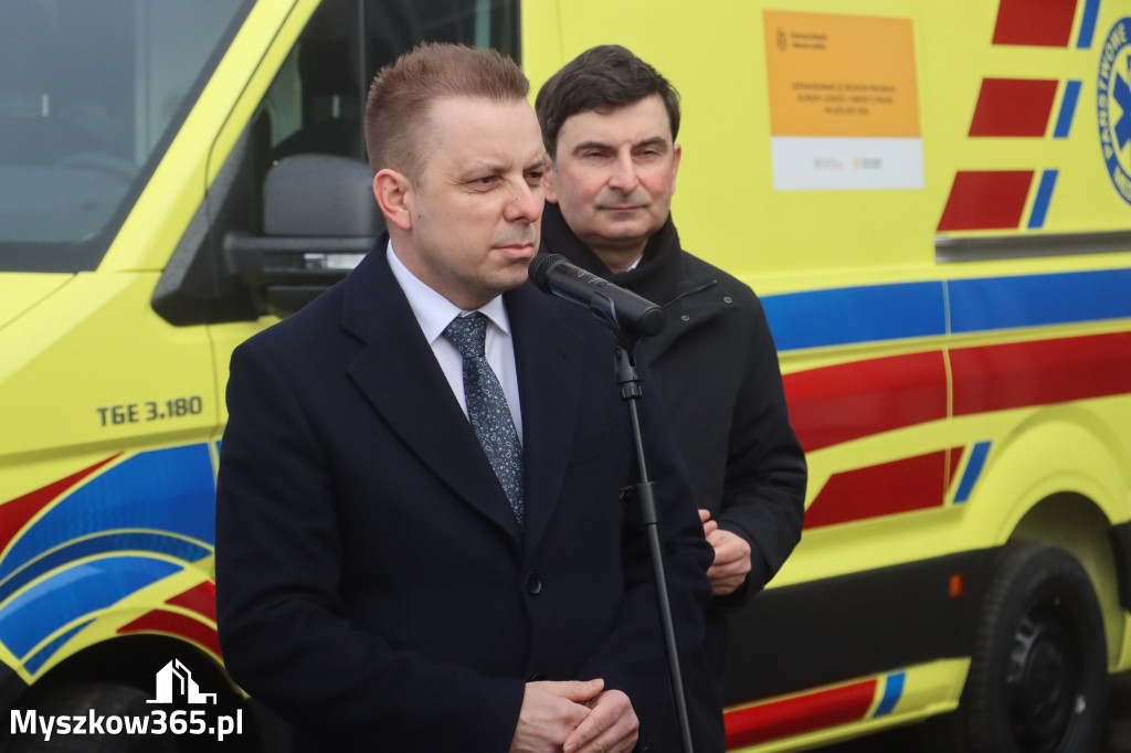 Fotorelacja: Briefing prasowy - zakup trzech ambulansów dla SPZOZ w Myszkowie