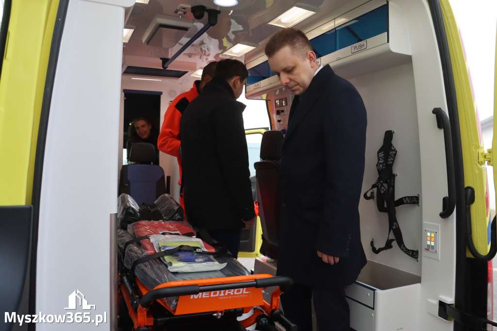 Fotorelacja: Briefing prasowy - zakup trzech ambulansów dla SPZOZ w Myszkowie