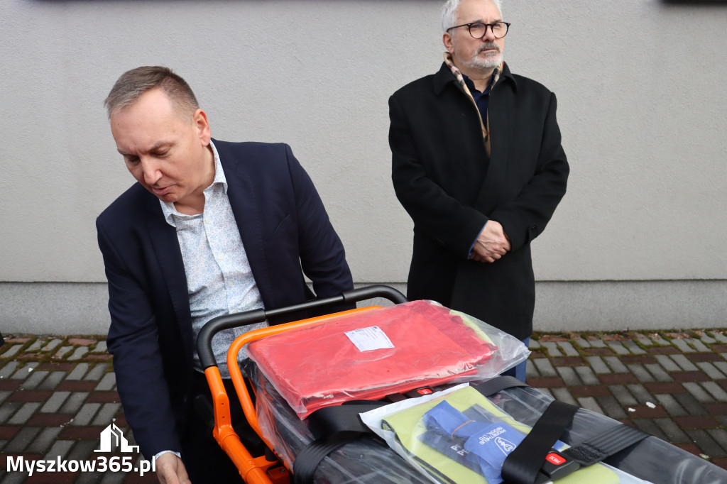 Fotorelacja: Briefing prasowy - zakup trzech ambulansów dla SPZOZ w Myszkowie