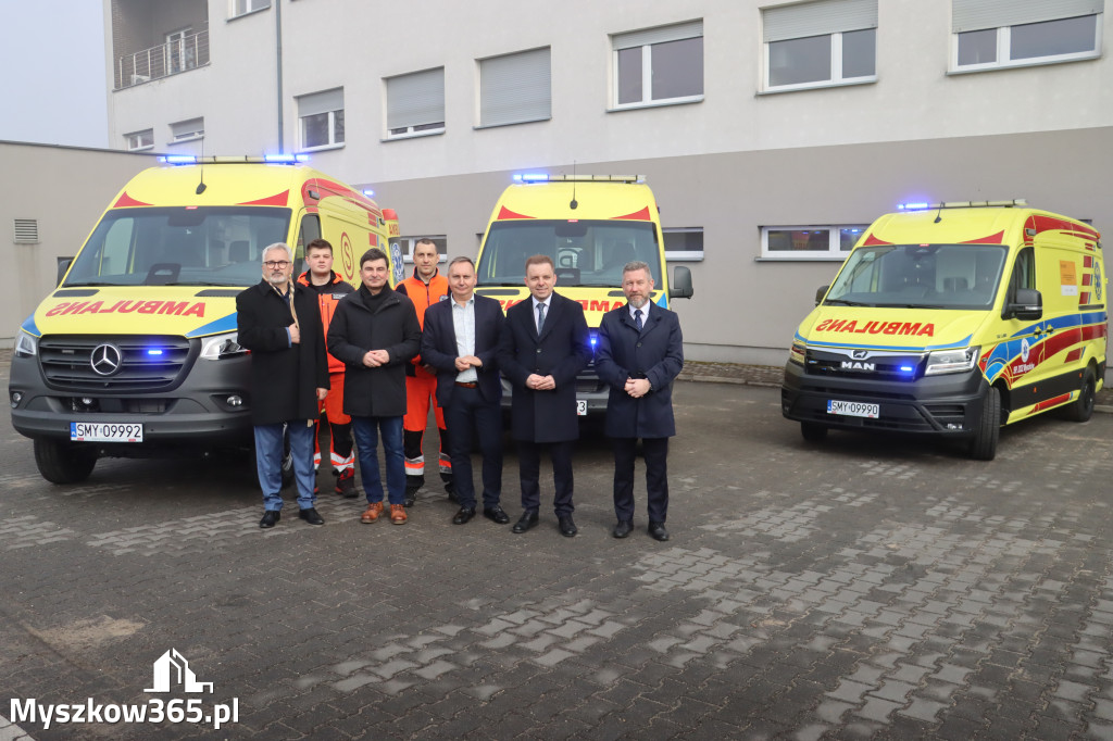 Fotorelacja: Briefing prasowy - zakup trzech ambulansów dla SPZOZ w Myszkowie