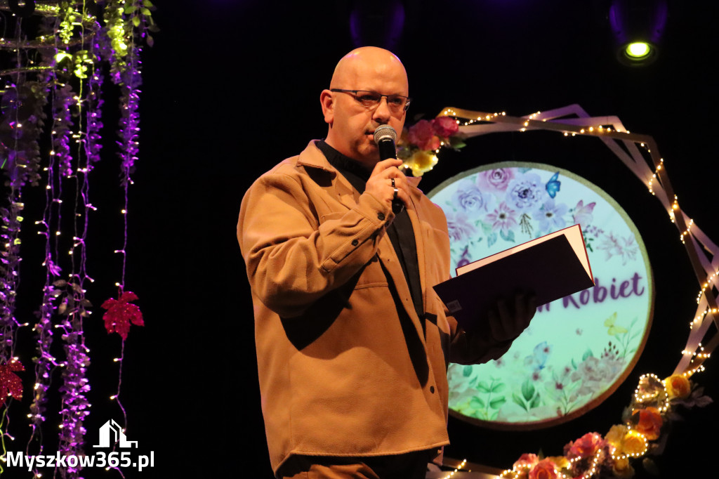 Fotorelacja: Święto Wyjątkowych Kobiet w Poraju