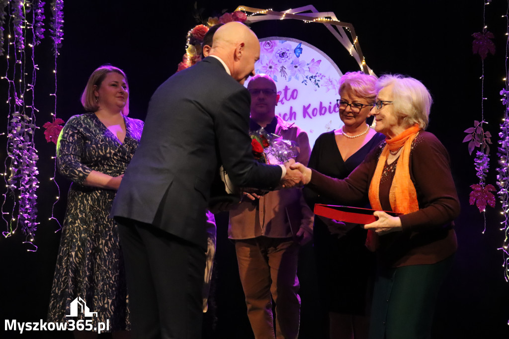 Fotorelacja: Święto Wyjątkowych Kobiet w Poraju