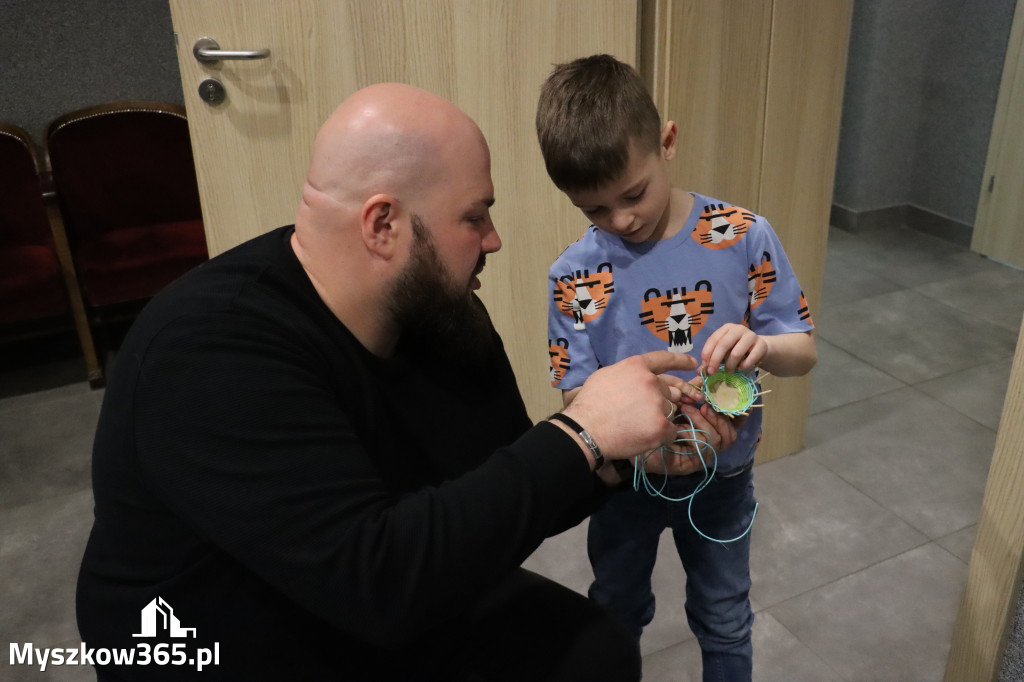 Fotorelacja: Kiermasz Wielkanocny w MDK Myszków