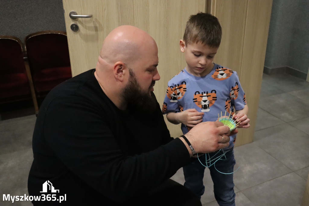 Fotorelacja: Kiermasz Wielkanocny w MDK Myszków