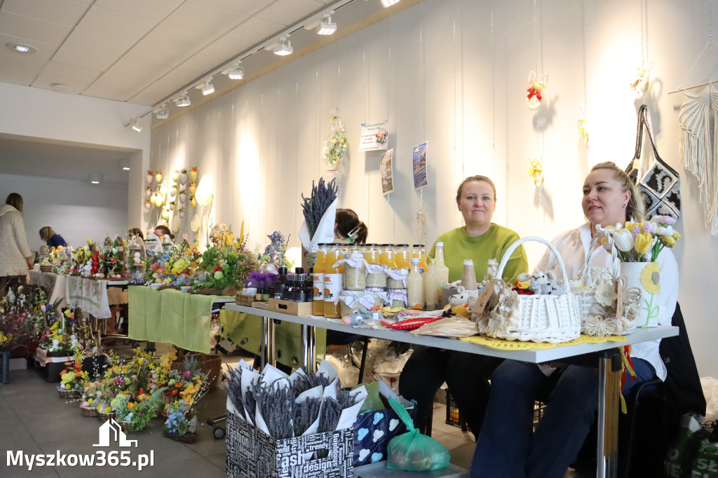 Fotorelacja: Kiermasz Wielkanocny w MDK Myszków