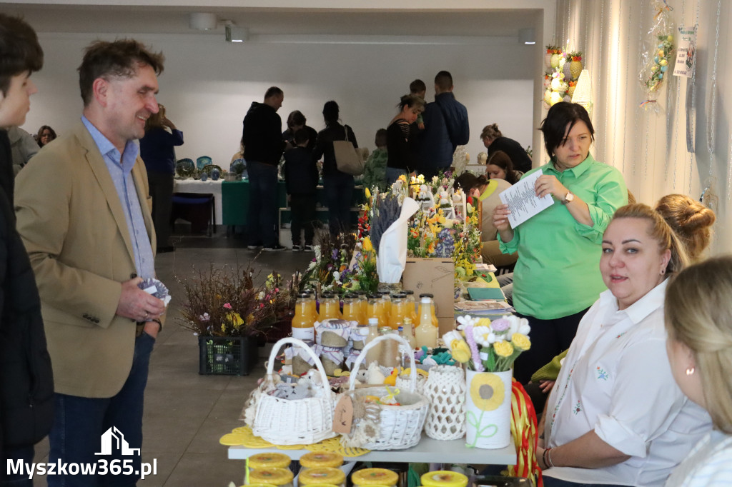 Fotorelacja: Kiermasz Wielkanocny w MDK Myszków