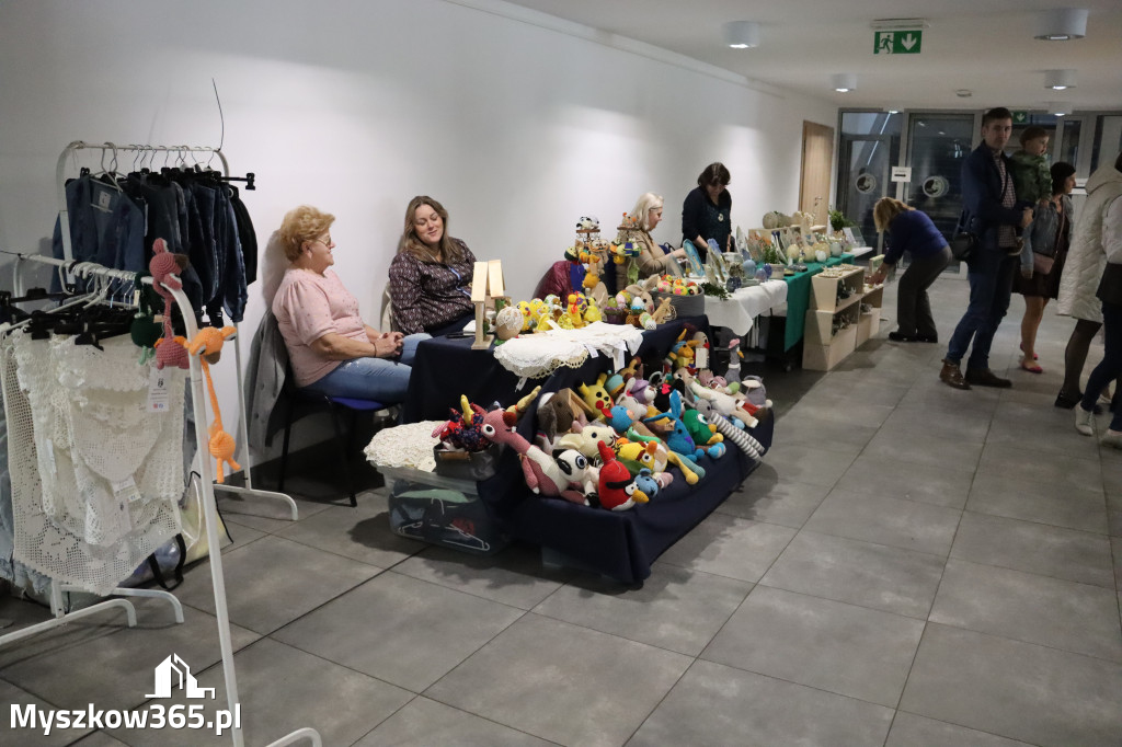Fotorelacja: Kiermasz Wielkanocny w MDK Myszków