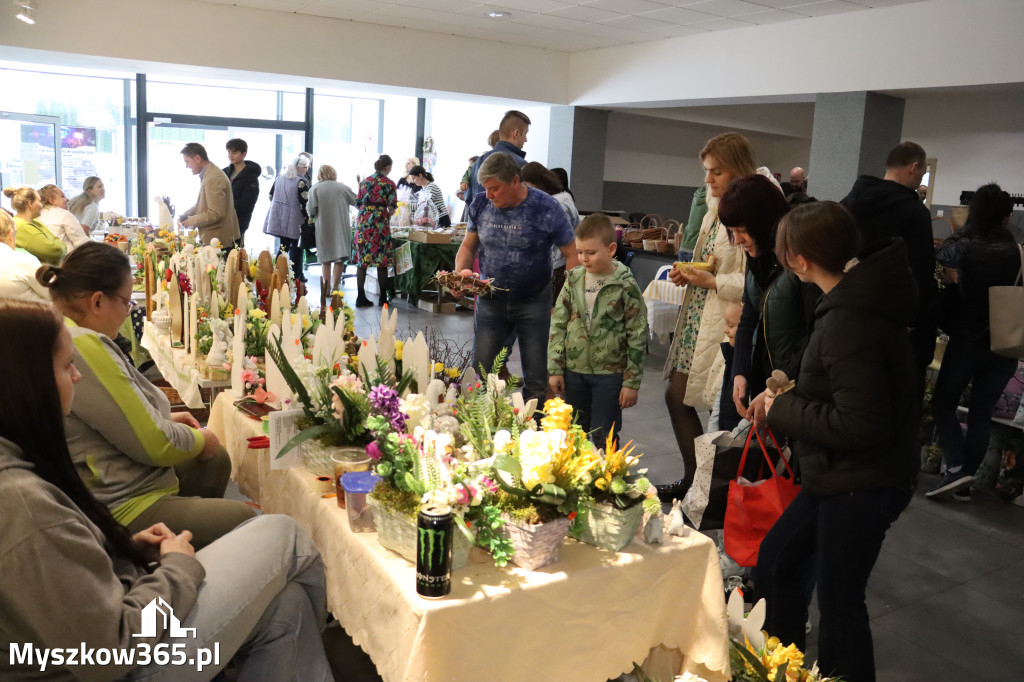 Fotorelacja: Kiermasz Wielkanocny w MDK Myszków