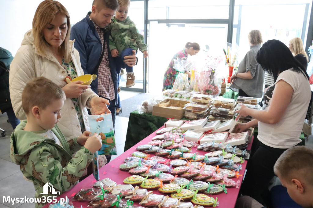 Fotorelacja: Kiermasz Wielkanocny w MDK Myszków