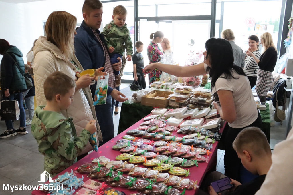 Fotorelacja: Kiermasz Wielkanocny w MDK Myszków