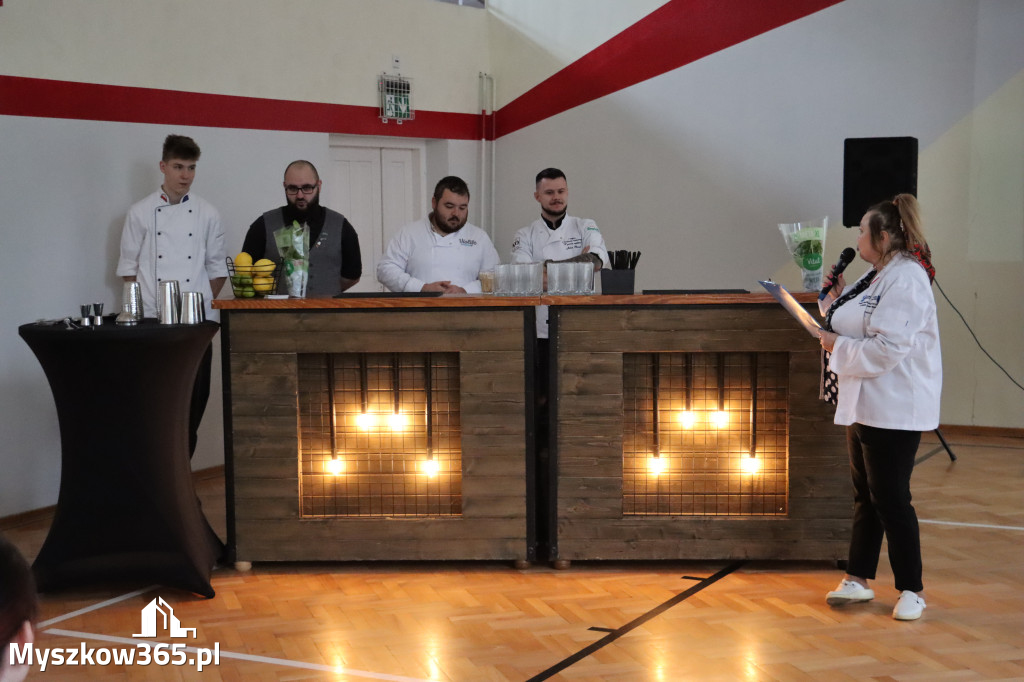 Fotorelacja: JAJECZNA REWOLUCJA TADKA w ZS im. Tadeusza Kościuszki w Żarkach