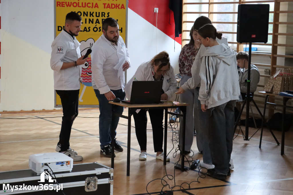 Fotorelacja: JAJECZNA REWOLUCJA TADKA w ZS im. Tadeusza Kościuszki w Żarkach