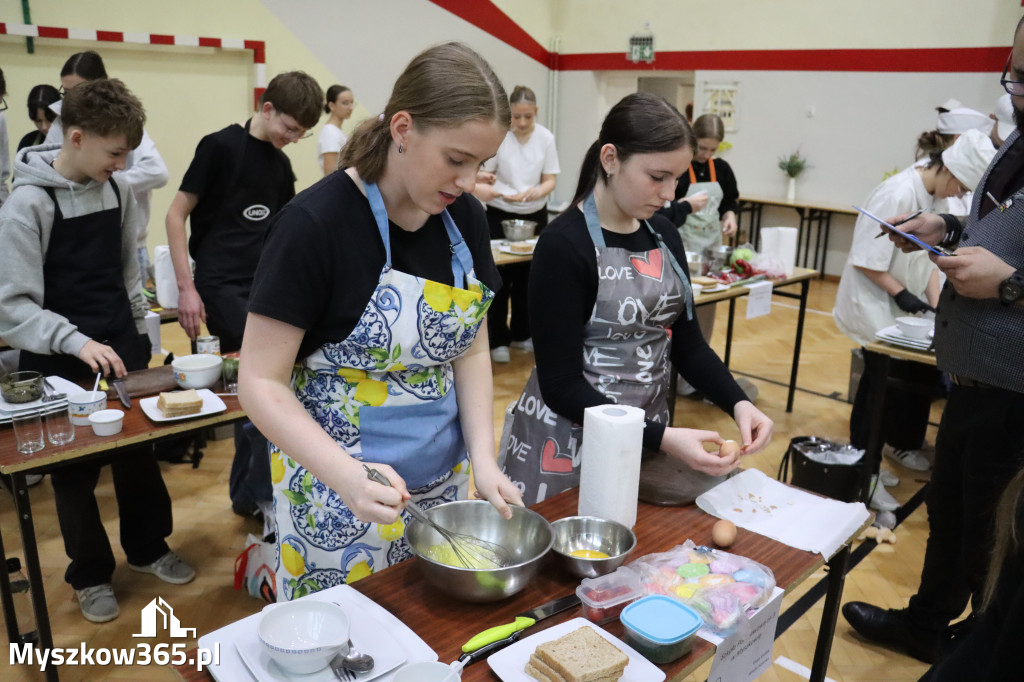 Fotorelacja: JAJECZNA REWOLUCJA TADKA w ZS im. Tadeusza Kościuszki w Żarkach