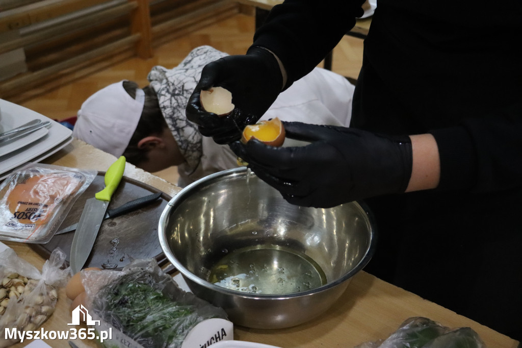 Fotorelacja: JAJECZNA REWOLUCJA TADKA w ZS im. Tadeusza Kościuszki w Żarkach