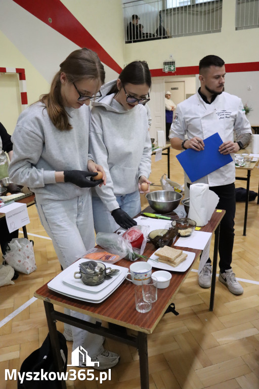 Fotorelacja: JAJECZNA REWOLUCJA TADKA w ZS im. Tadeusza Kościuszki w Żarkach