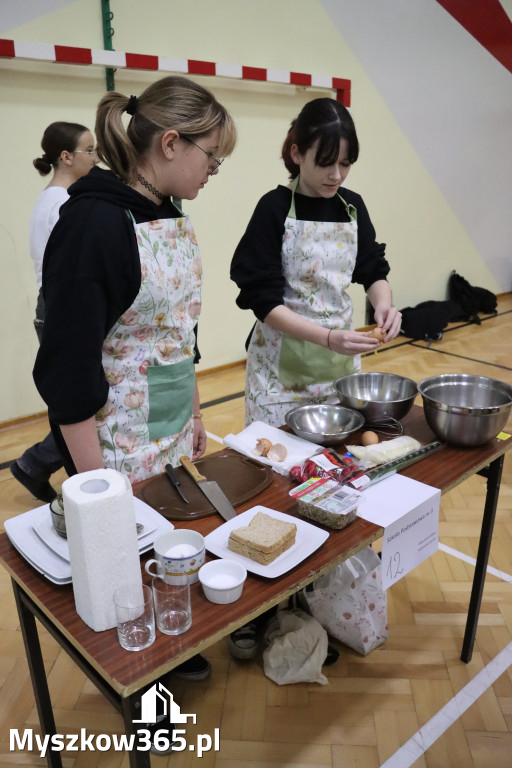 Fotorelacja: JAJECZNA REWOLUCJA TADKA w ZS im. Tadeusza Kościuszki w Żarkach