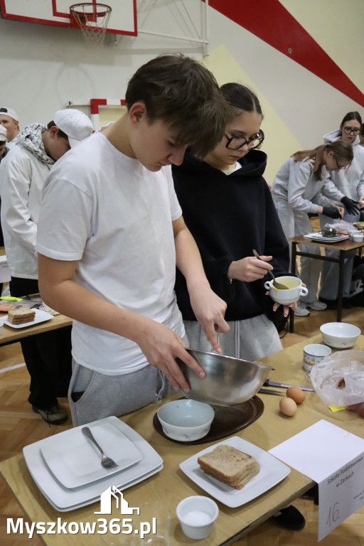 Fotorelacja: JAJECZNA REWOLUCJA TADKA w ZS im. Tadeusza Kościuszki w Żarkach