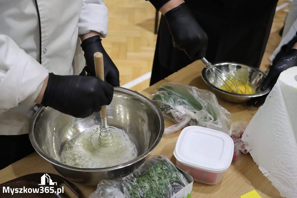 Fotorelacja: JAJECZNA REWOLUCJA TADKA w ZS im. Tadeusza Kościuszki w Żarkach