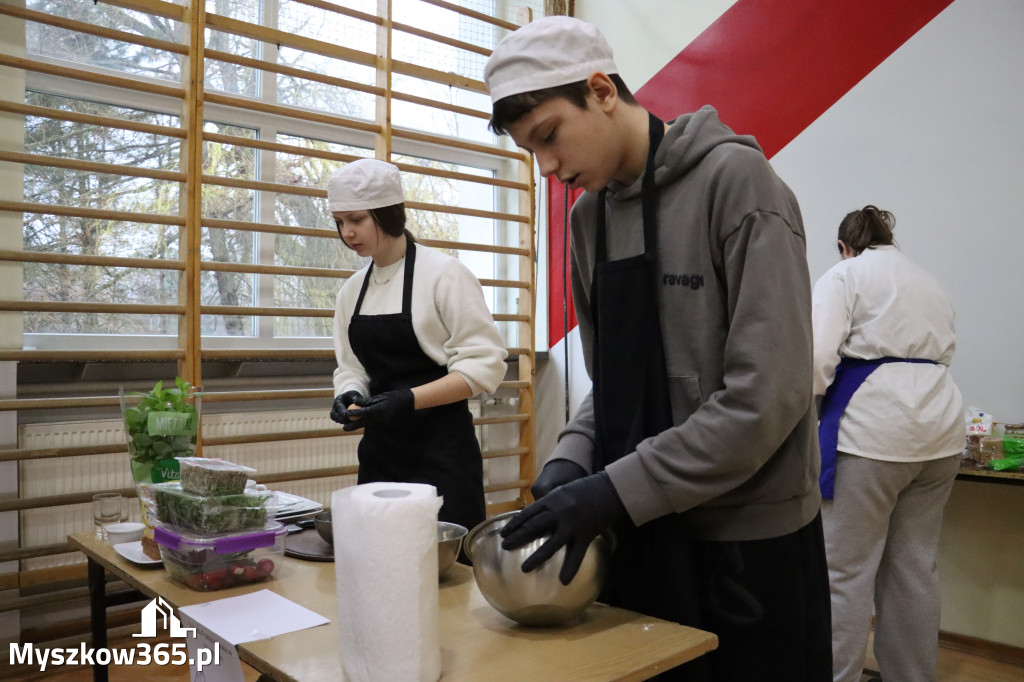 Fotorelacja: JAJECZNA REWOLUCJA TADKA w ZS im. Tadeusza Kościuszki w Żarkach