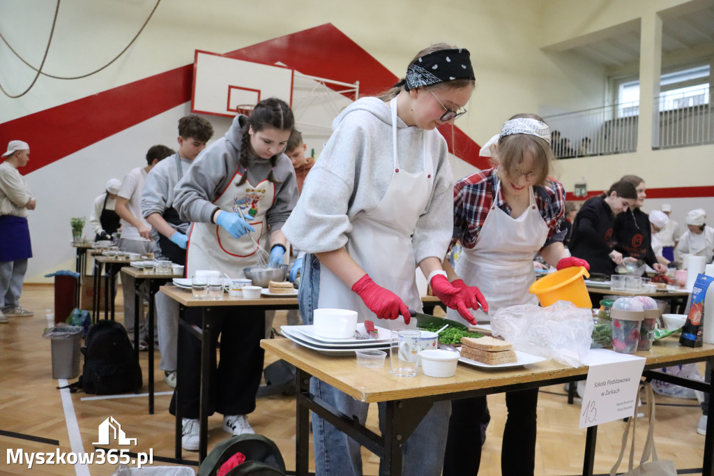 Fotorelacja: JAJECZNA REWOLUCJA TADKA w ZS im. Tadeusza Kościuszki w Żarkach