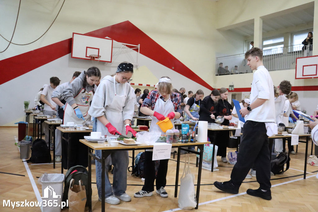Fotorelacja: JAJECZNA REWOLUCJA TADKA w ZS im. Tadeusza Kościuszki w Żarkach