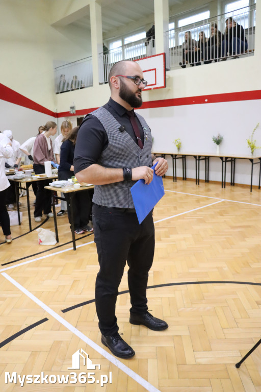 Fotorelacja: JAJECZNA REWOLUCJA TADKA w ZS im. Tadeusza Kościuszki w Żarkach