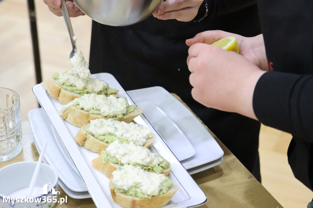Fotorelacja: JAJECZNA REWOLUCJA TADKA w ZS im. Tadeusza Kościuszki w Żarkach
