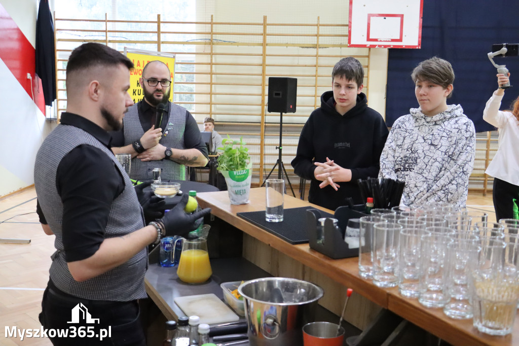 Fotorelacja: JAJECZNA REWOLUCJA TADKA w ZS im. Tadeusza Kościuszki w Żarkach