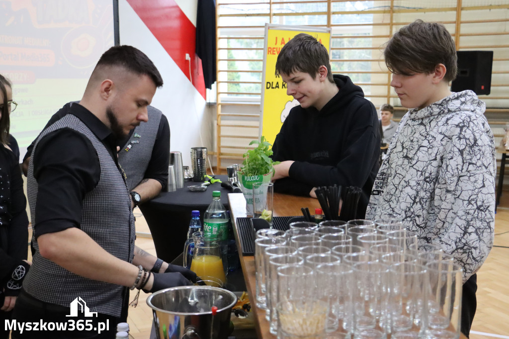 Fotorelacja: JAJECZNA REWOLUCJA TADKA w ZS im. Tadeusza Kościuszki w Żarkach