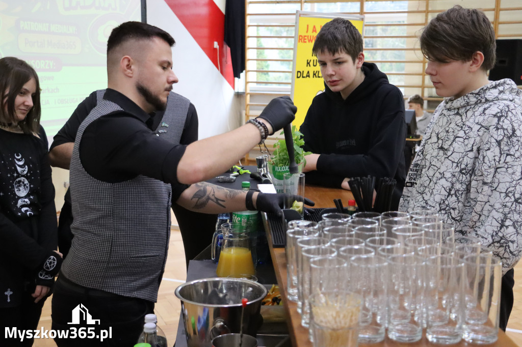 Fotorelacja: JAJECZNA REWOLUCJA TADKA w ZS im. Tadeusza Kościuszki w Żarkach