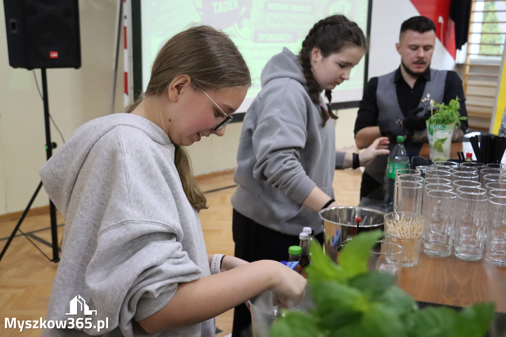 Fotorelacja: JAJECZNA REWOLUCJA TADKA w ZS im. Tadeusza Kościuszki w Żarkach