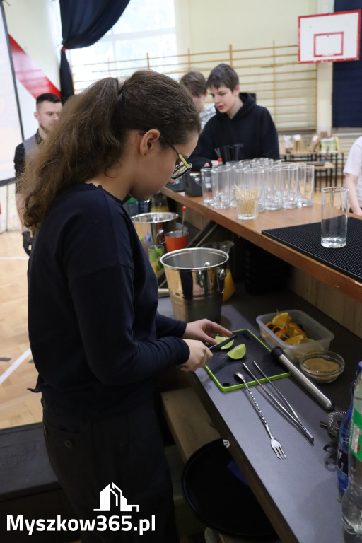 Fotorelacja: JAJECZNA REWOLUCJA TADKA w ZS im. Tadeusza Kościuszki w Żarkach