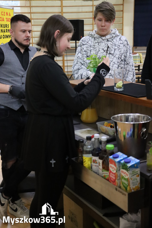 Fotorelacja: JAJECZNA REWOLUCJA TADKA w ZS im. Tadeusza Kościuszki w Żarkach