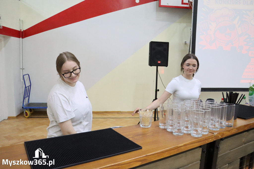 Fotorelacja: JAJECZNA REWOLUCJA TADKA w ZS im. Tadeusza Kościuszki w Żarkach