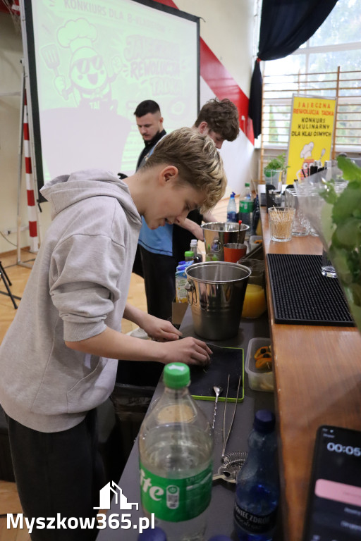 Fotorelacja: JAJECZNA REWOLUCJA TADKA w ZS im. Tadeusza Kościuszki w Żarkach
