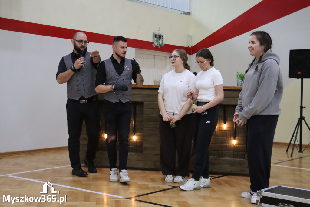 Fotorelacja: JAJECZNA REWOLUCJA TADKA w ZS im. Tadeusza Kościuszki w Żarkach
