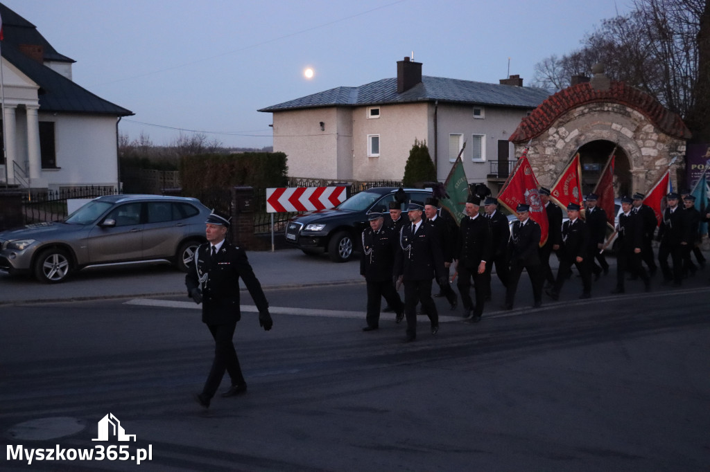 Fotorelacja I: Msza Rezurekcyjna w Koziegłówkach - Wielkanoc 2026!