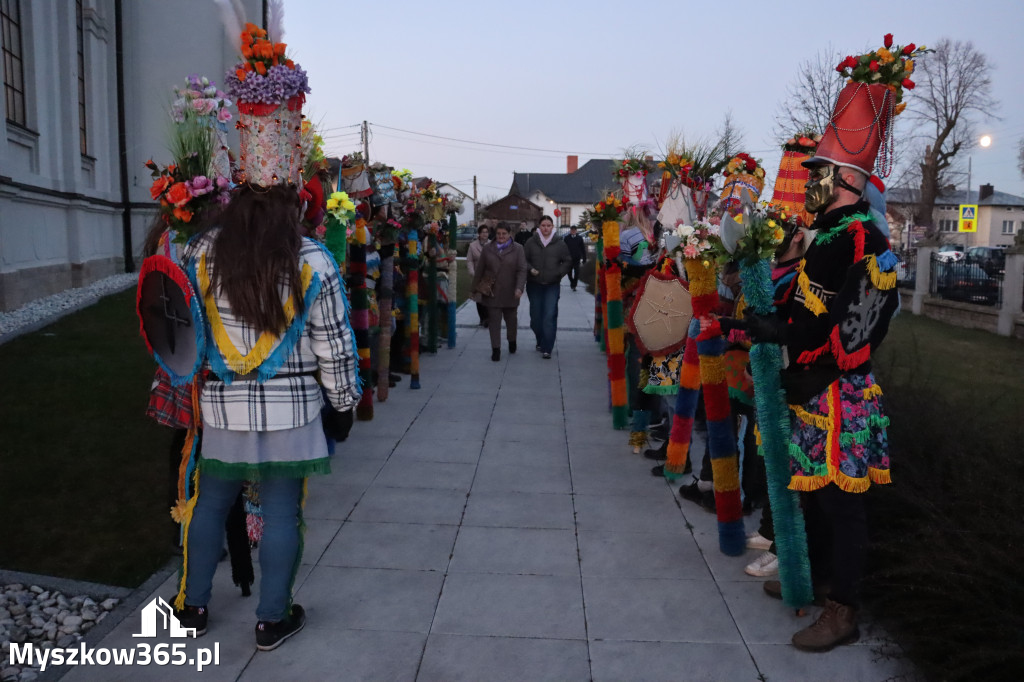Fotorelacja I: Msza Rezurekcyjna w Koziegłówkach - Wielkanoc 2026!